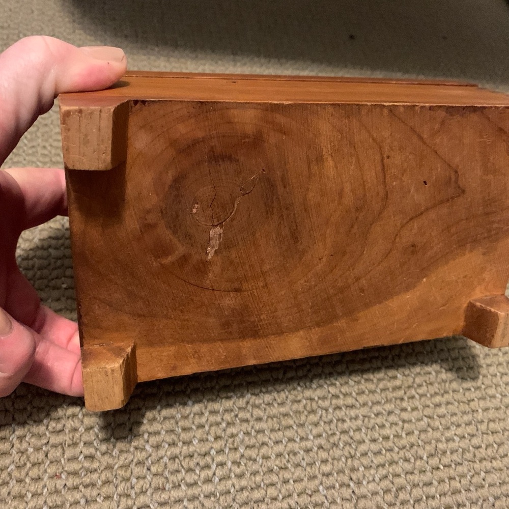 Vintage wooden trinket box - Picture 3 of 9